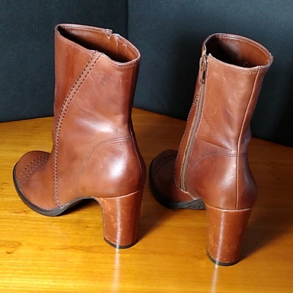 Gianni Bini boots - Picture 3 of 4